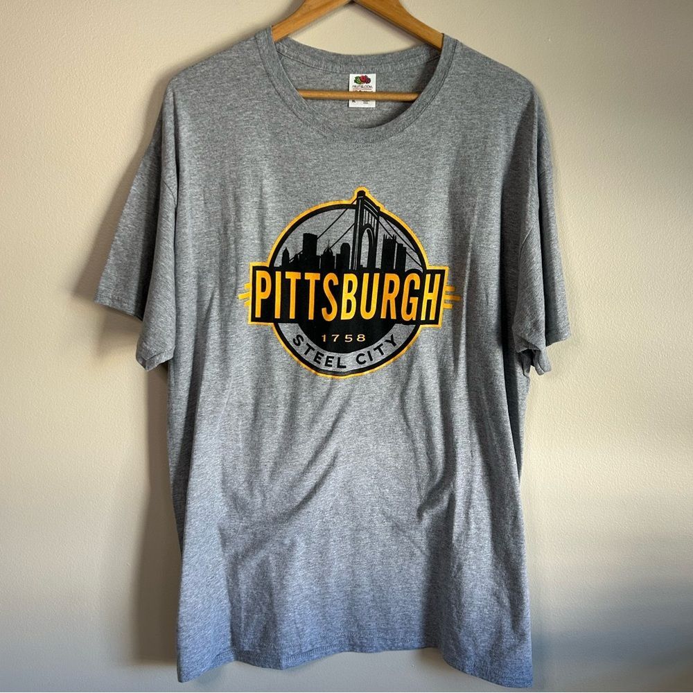 Fruit of the Loom Pittsburgh Steel City Graphic Tee Shirt Size Men's XL